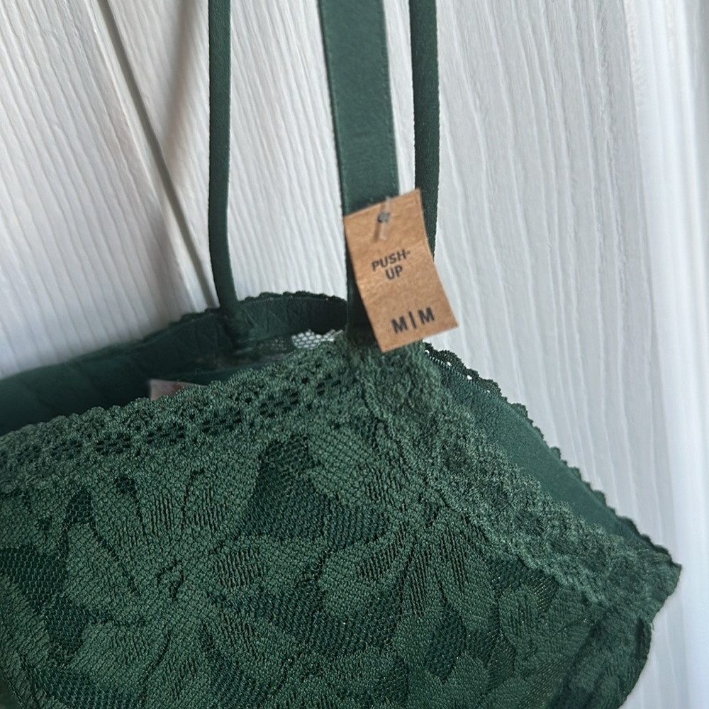 Pink Green bra size M 36 B lace. Very pretty and comfortable.🌹 - Picture 4 of 6